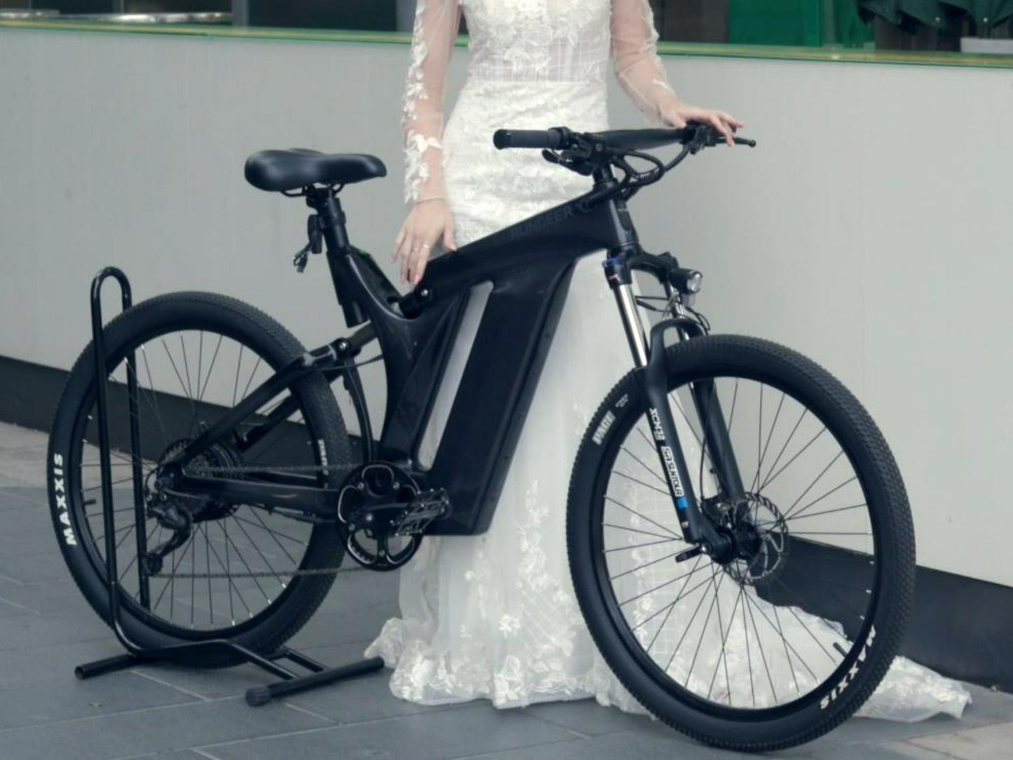 Rundeer Starry Sky 3K Carbon Fiber Electric Bike