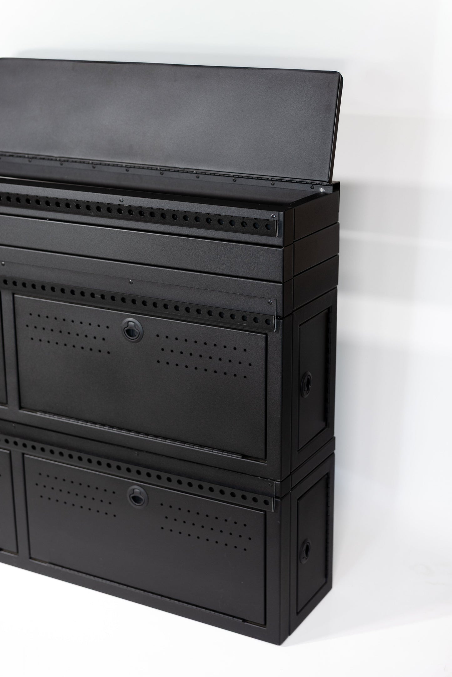 12" Wheel Well Cover and accessories