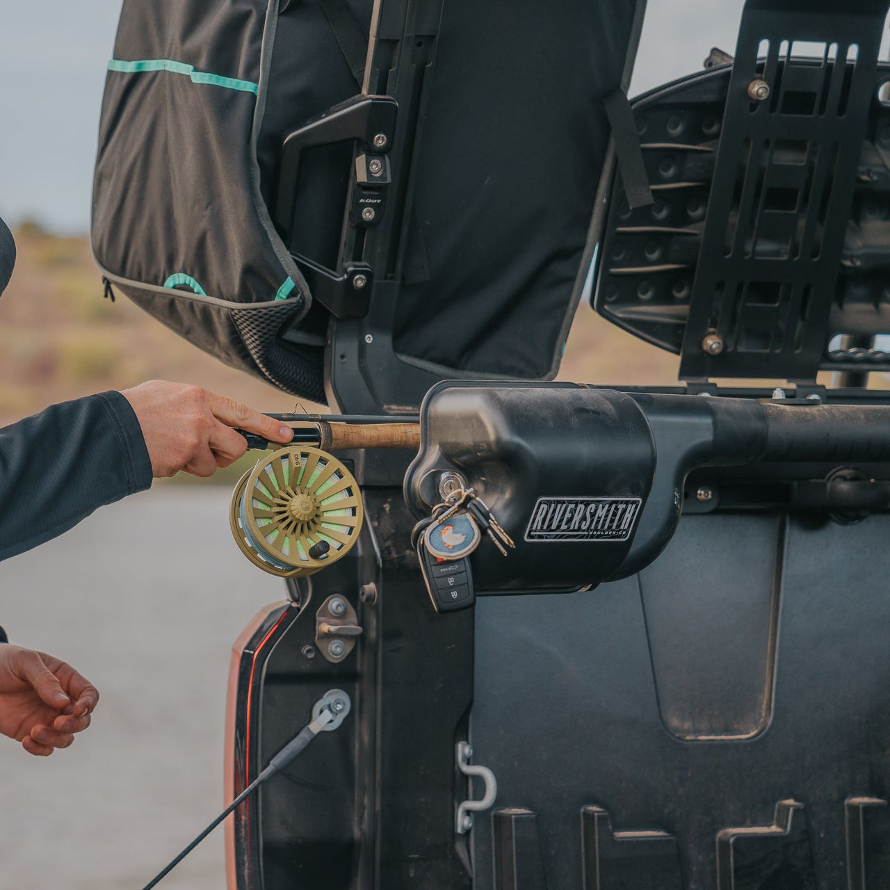 RIVERSMITH ShortCut River Quiver + Truck Bed Mount