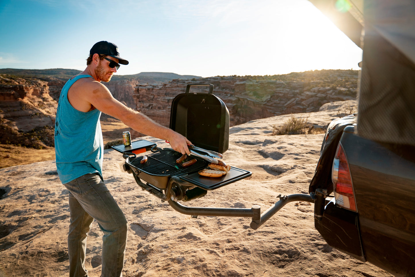 Forge 15 Hitch-Mounted Propane Grill