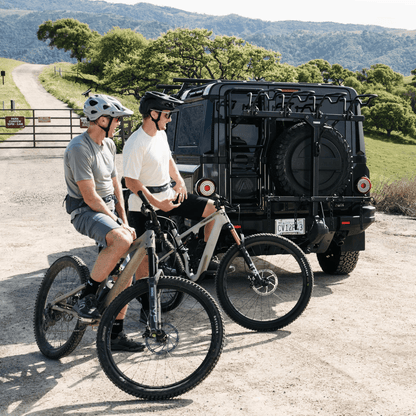 Thule ReVert Vertical Hitch Rack - 4 Bike