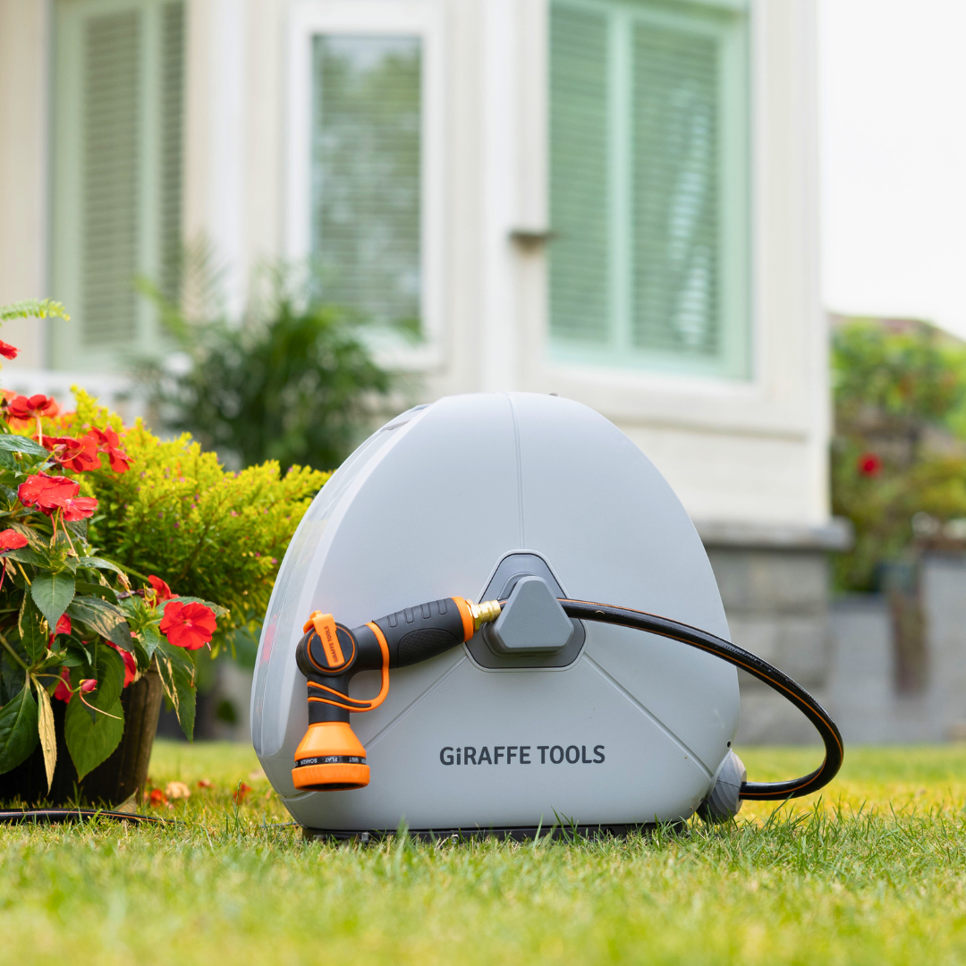 Giraffe Tools Ground-Mounted Retractable Hose Reel-1/2in-82ft