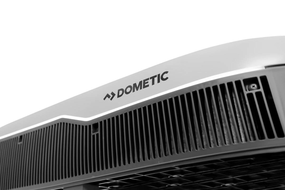Dometic 48V FreshJet + Dometic CRX80U + VELIT Gas/Diesel Air Heater + MaxxFan Deluxe