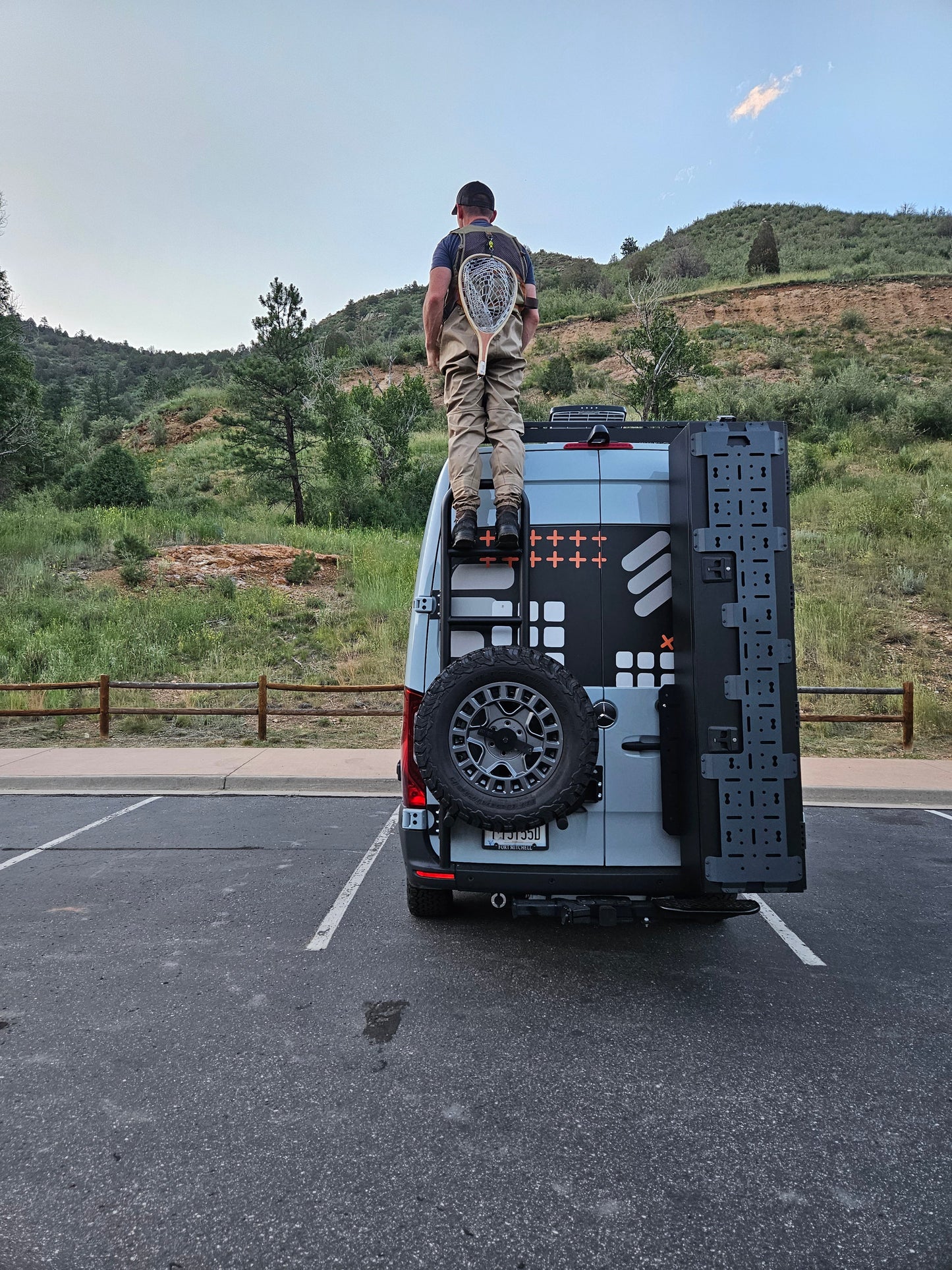 Rover Vans Ski/Snowboard Box for Van Rear