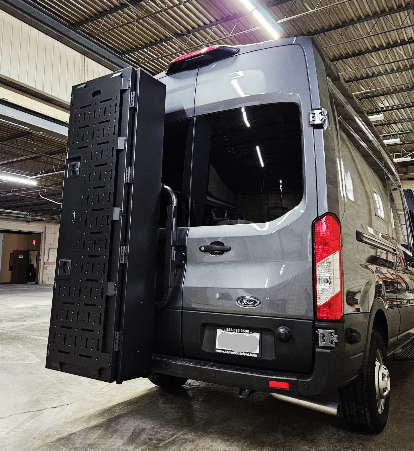Rover Vans Ski/Snowboard Box for Van Rear