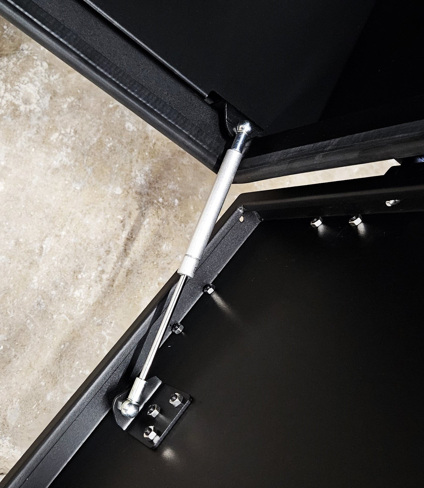 Rover Vans Ski/Snowboard Box for Van Rear