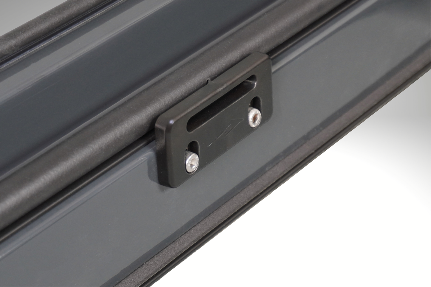 Outbound VAN Series. Lightweight roof hatches for vans, campers & caravans