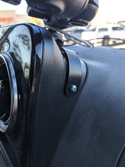 SPRINTER DASH ACCESSORIES AND PHONE MOUNTING SYSTEM