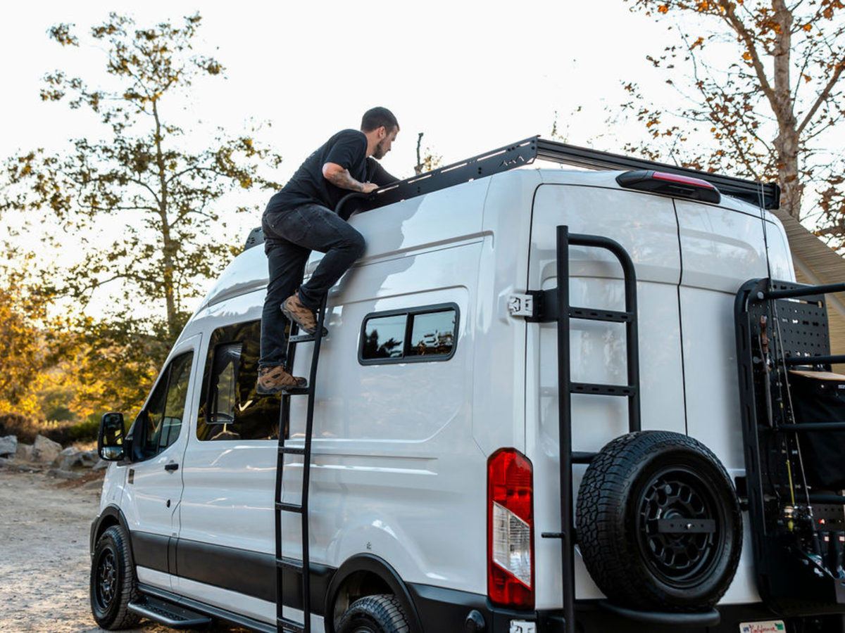 TRANSIT VAN 148" MID ROOF STRATA ROOF RACK