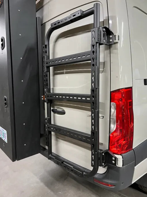 MASSIF Rear Door Mounting System by Avatar
