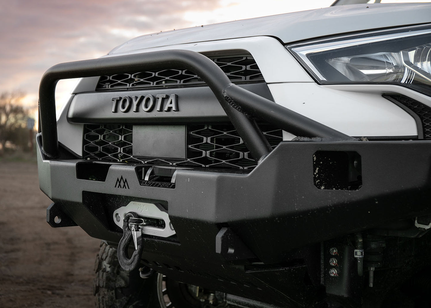 Toyota 4Runner 5th Gen (2010-2024) Hi-Lite Overland Front Bumper [PreRunner Bull Bar]