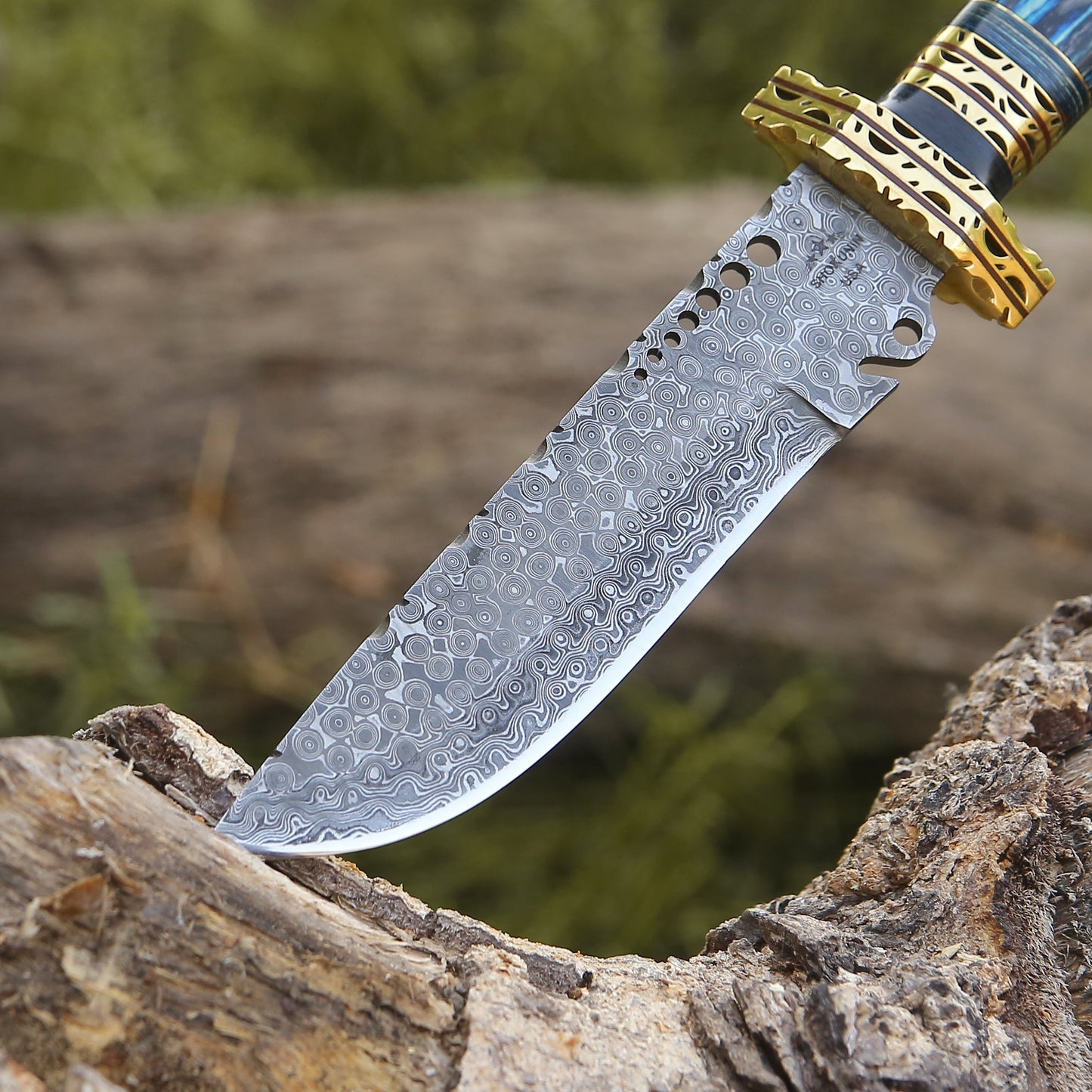 Shadowblade Damascus Steel Bowie Knife with Pakkawood Handle & Sheath