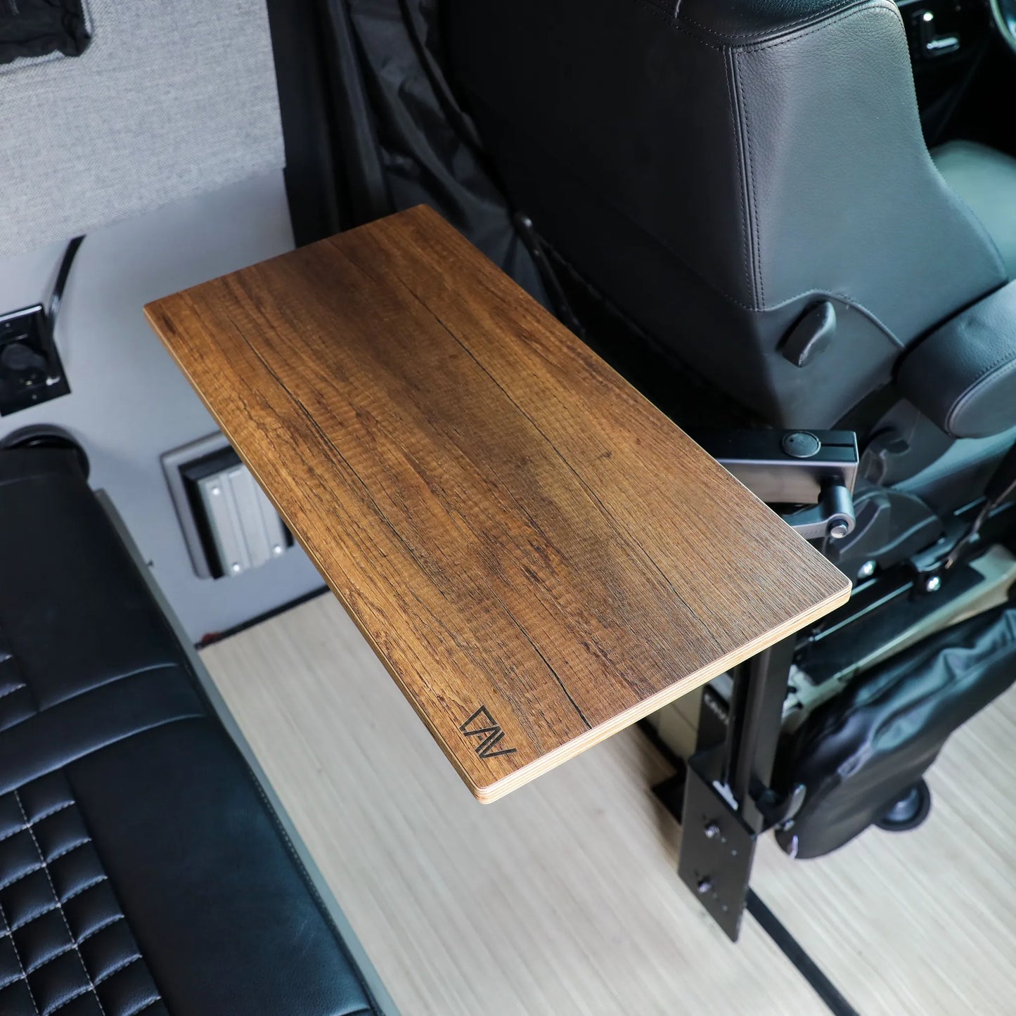 Small Universal Table Top