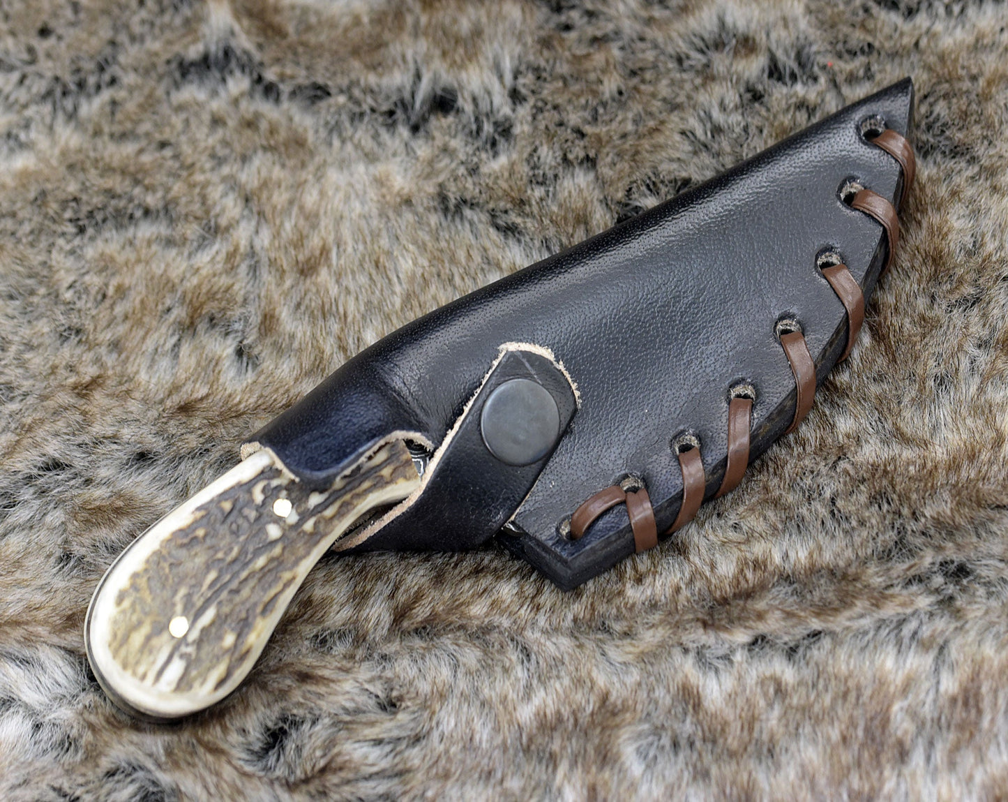 Shadowstalker Damascus Skinning Knife, Damascus Knife Stagorn Handle with Leather Sheath