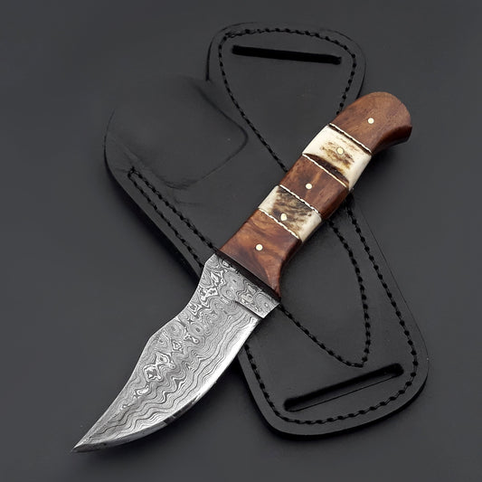 Mangler Damascus Hunting Knife with Rose Wood & Stag Horn Handle