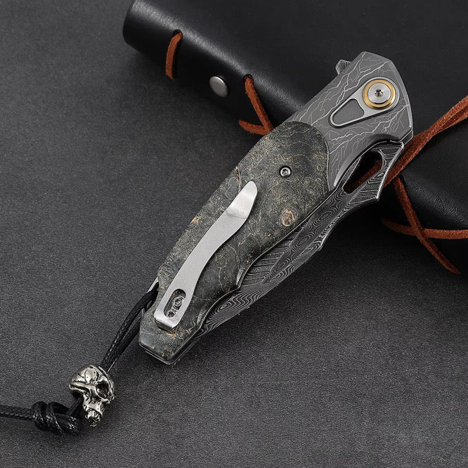 Feoh Japanese Damascus Pocket Knife VG10 with Stained Maple Burl Handle