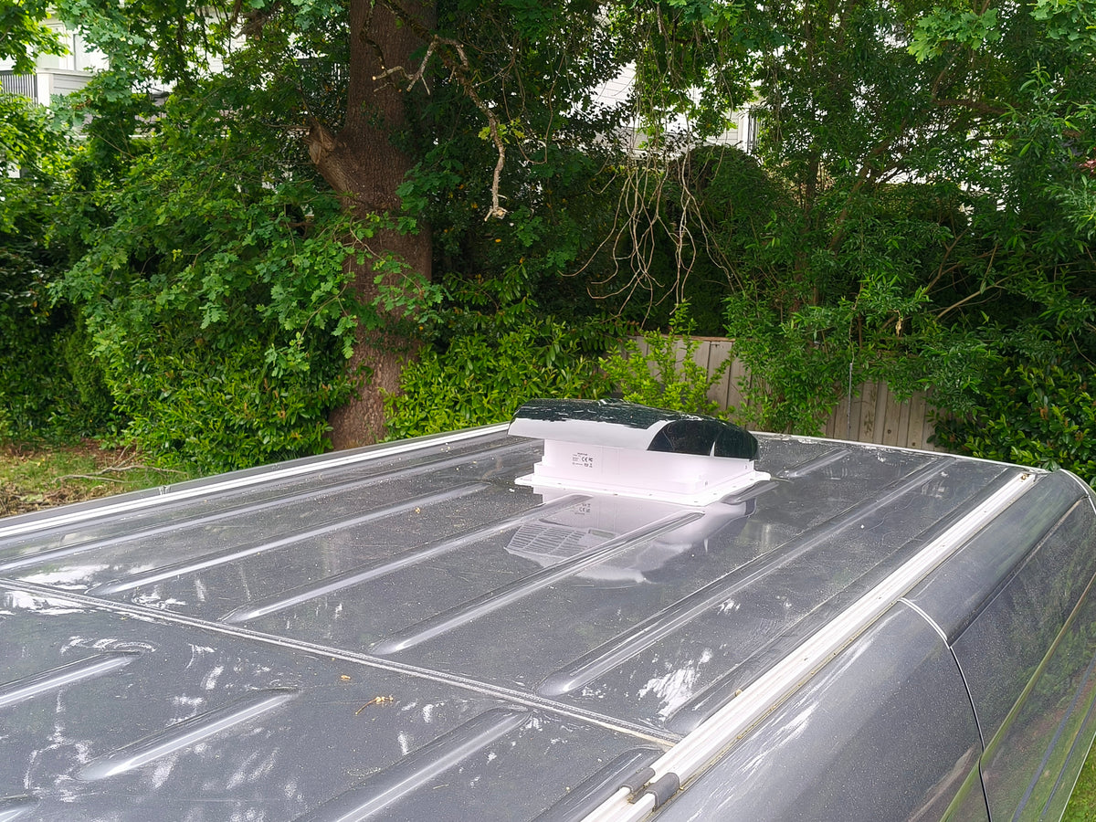 PLUS Brushless Roof Fan with Remote Control