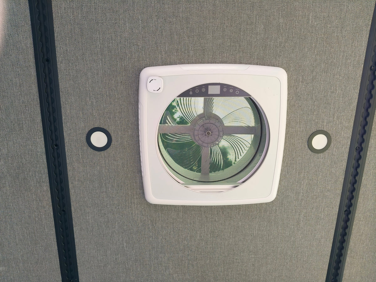 PLUS Brushless Roof Fan with Remote Control