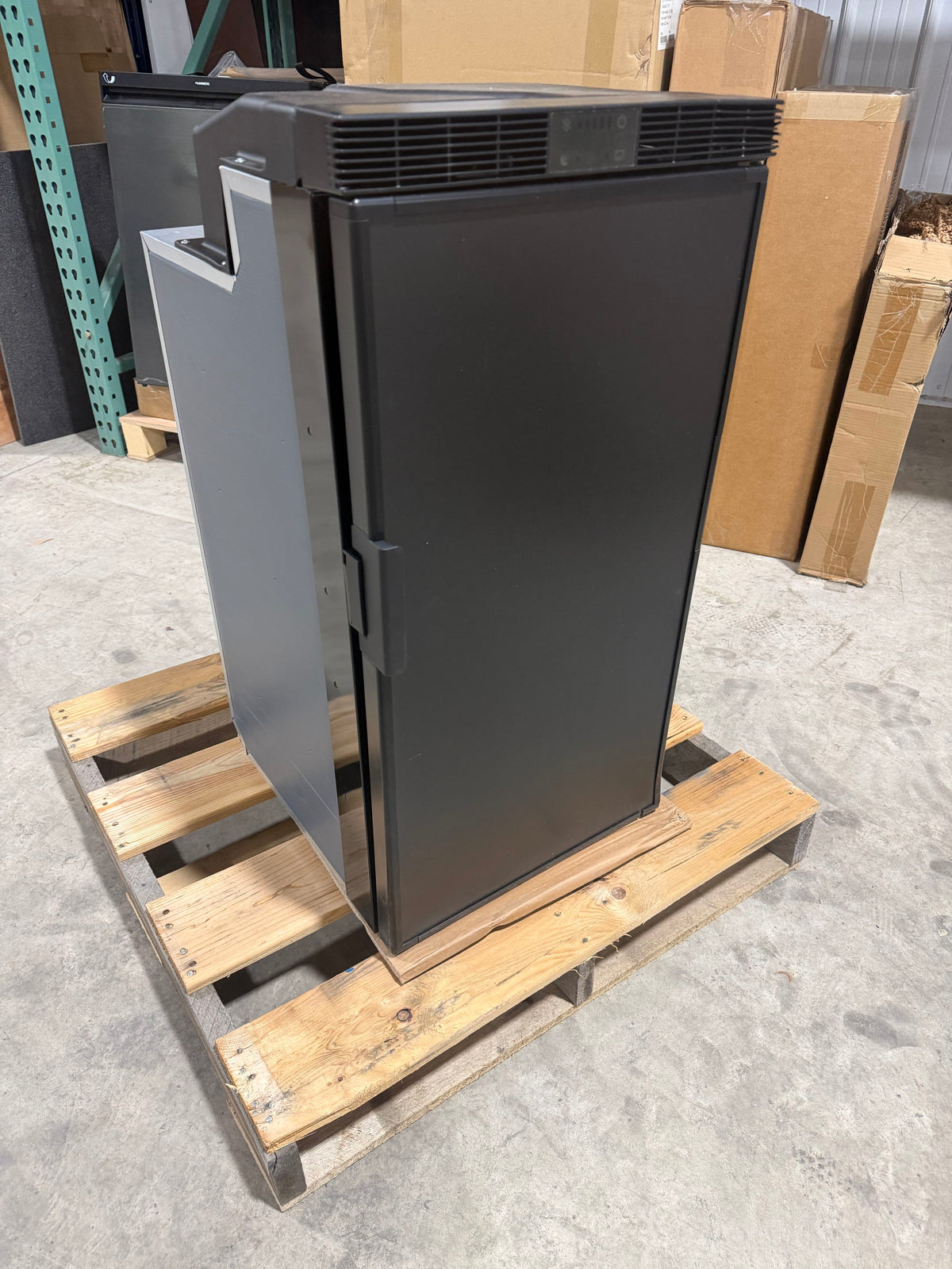 *Scratch & Dent* Isotherm Freeline Slim 70 - 2.5 cu ft - Fridge/Freezer