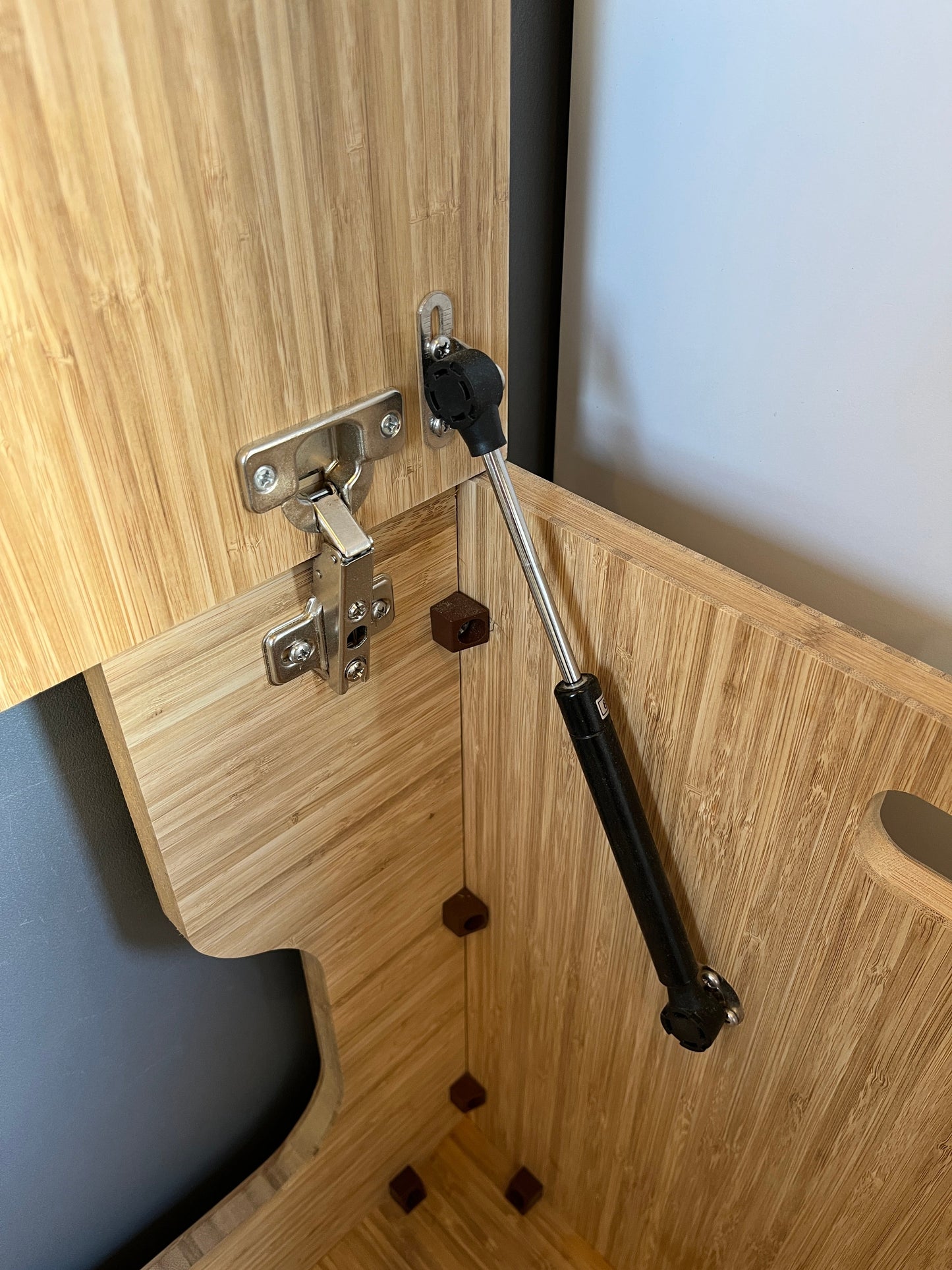 Laveo Dry Flush Portable Waterless Toilet Bamboo Lift top Cabinet Flat Pack Kit