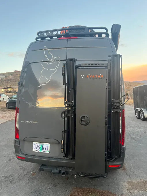 MASSIF Rear Door Mounting System by Avatar