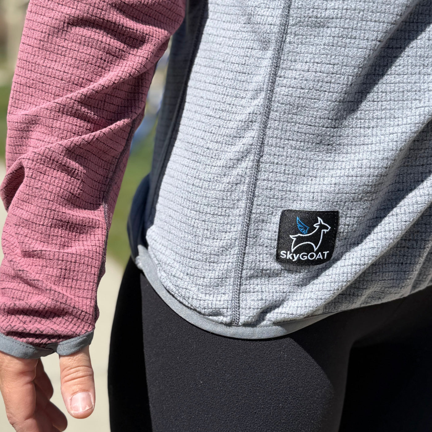 Women's Half-Zip Hooded Pullover AIR 70