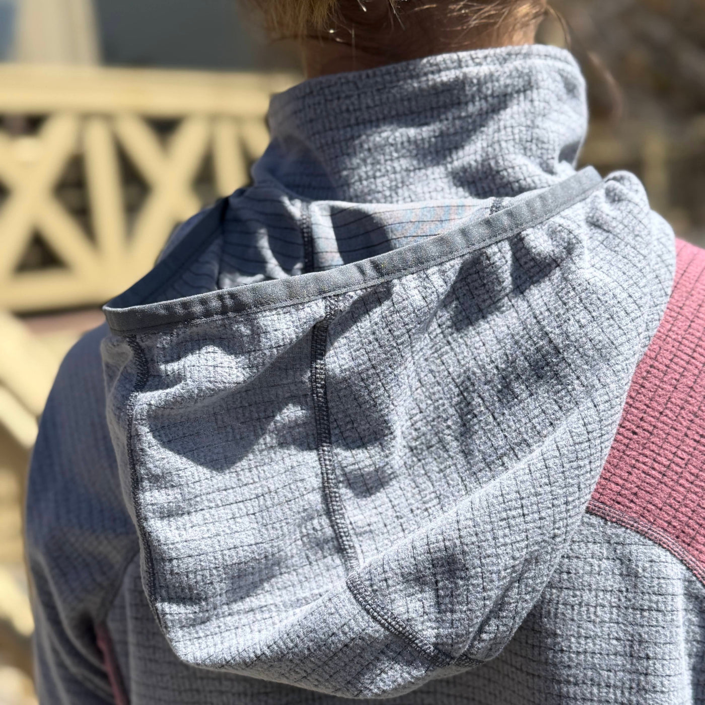 Women's Half-Zip Hooded Pullover AIR 70