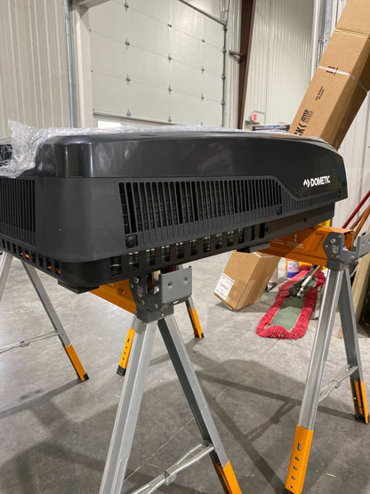 * Scratch & Dent * Dometic FreshJet 5 Series 15k BTU Low-Profile Air Conditioner - Black