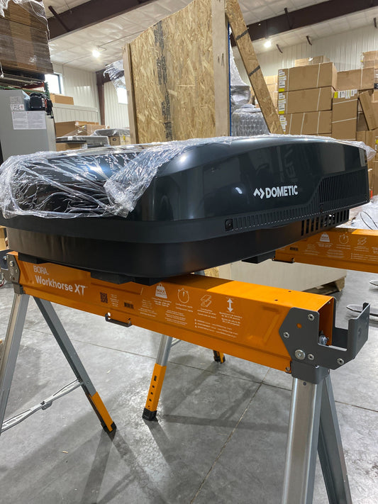 * Scratch & Dent * Dometic FreshJet 5 Series 15k BTU Low-Profile Air Conditioner - Black