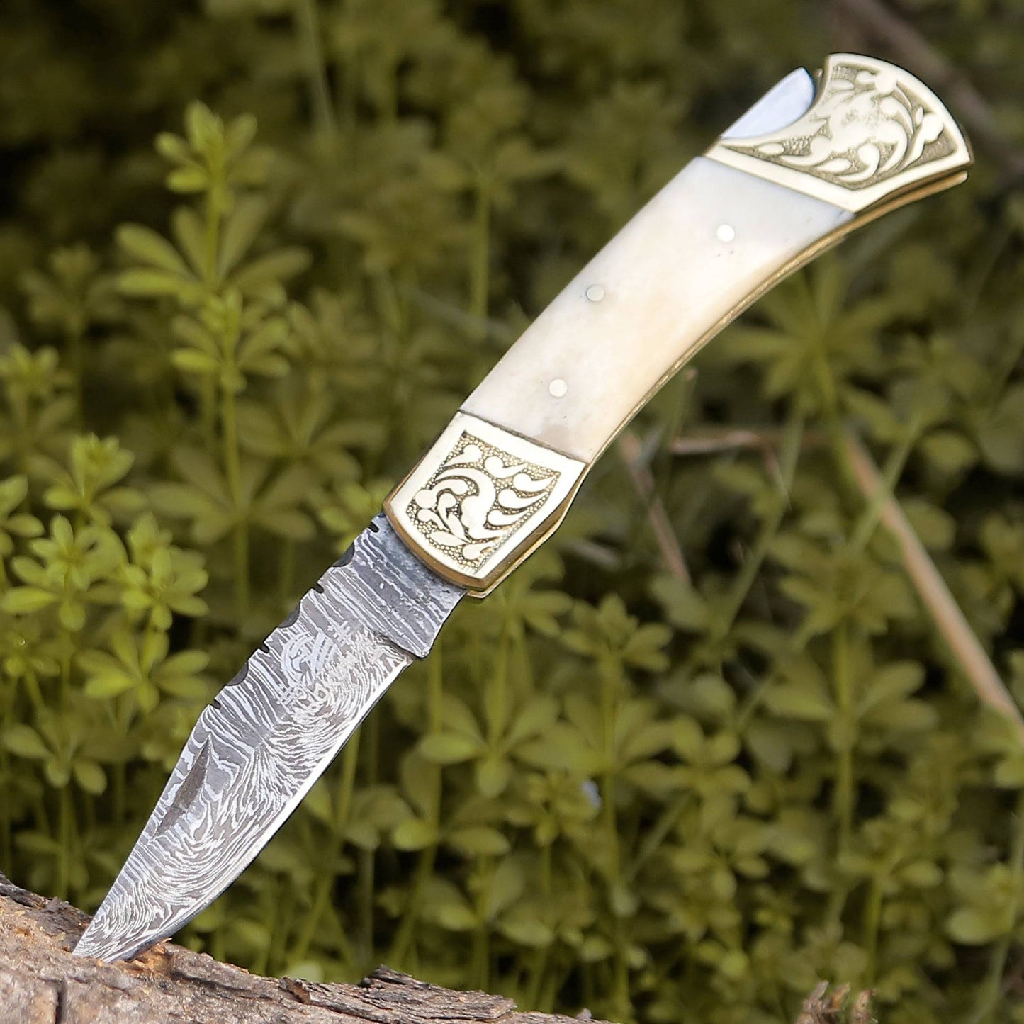 Expedition Damascus Blade Pocket Knife With Bone Handle