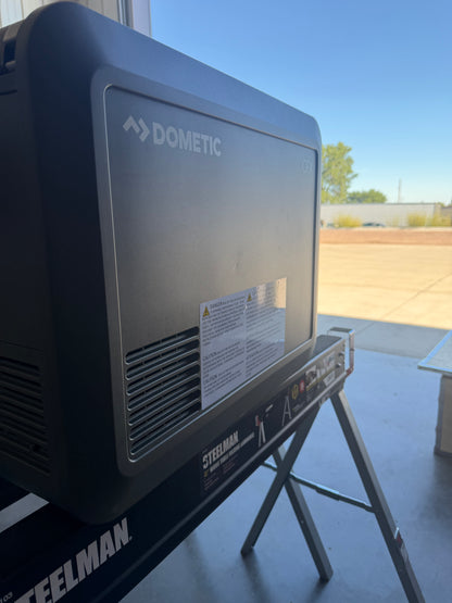 *Scratch & Dent* Dometic CFX5 45 Electric Cooler