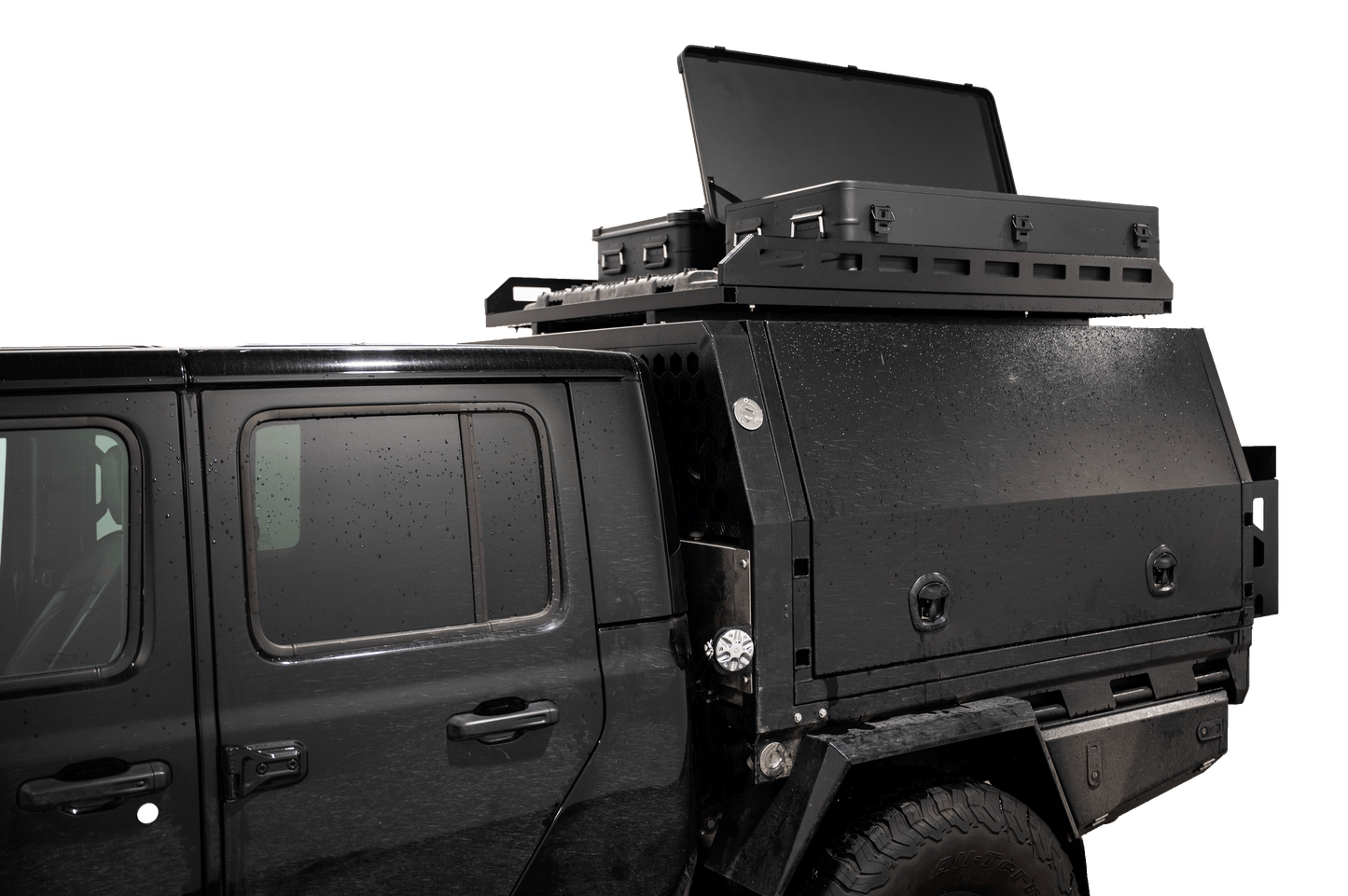 Icarus Solar Roof Box