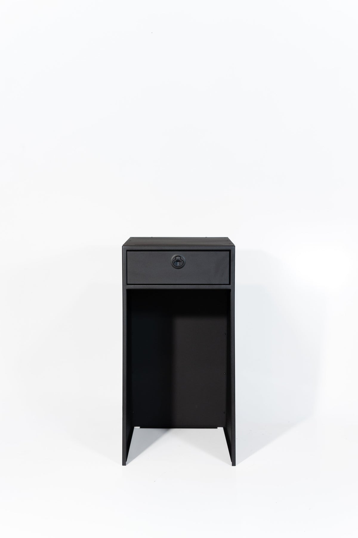 18" Fridge Base with Nova Kool R3100