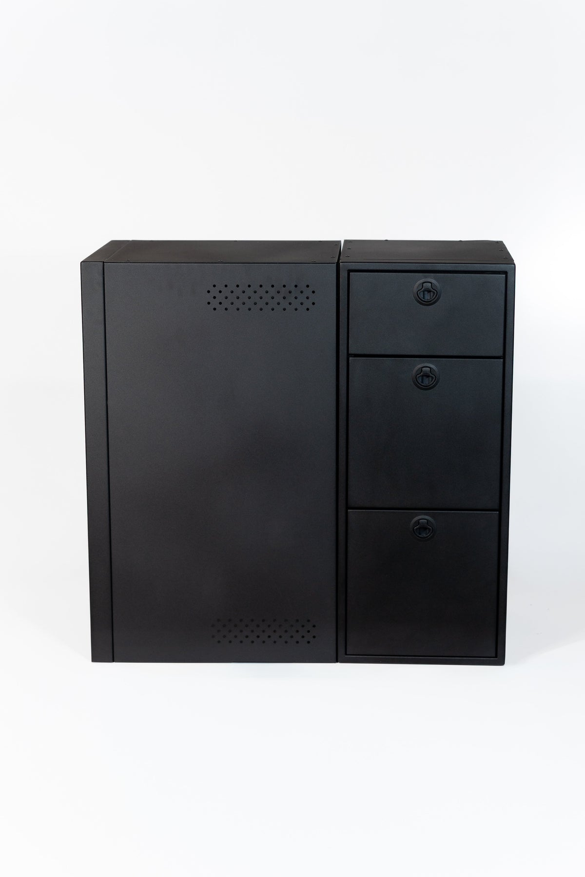 18" Fridge Base with Nova Kool R3100