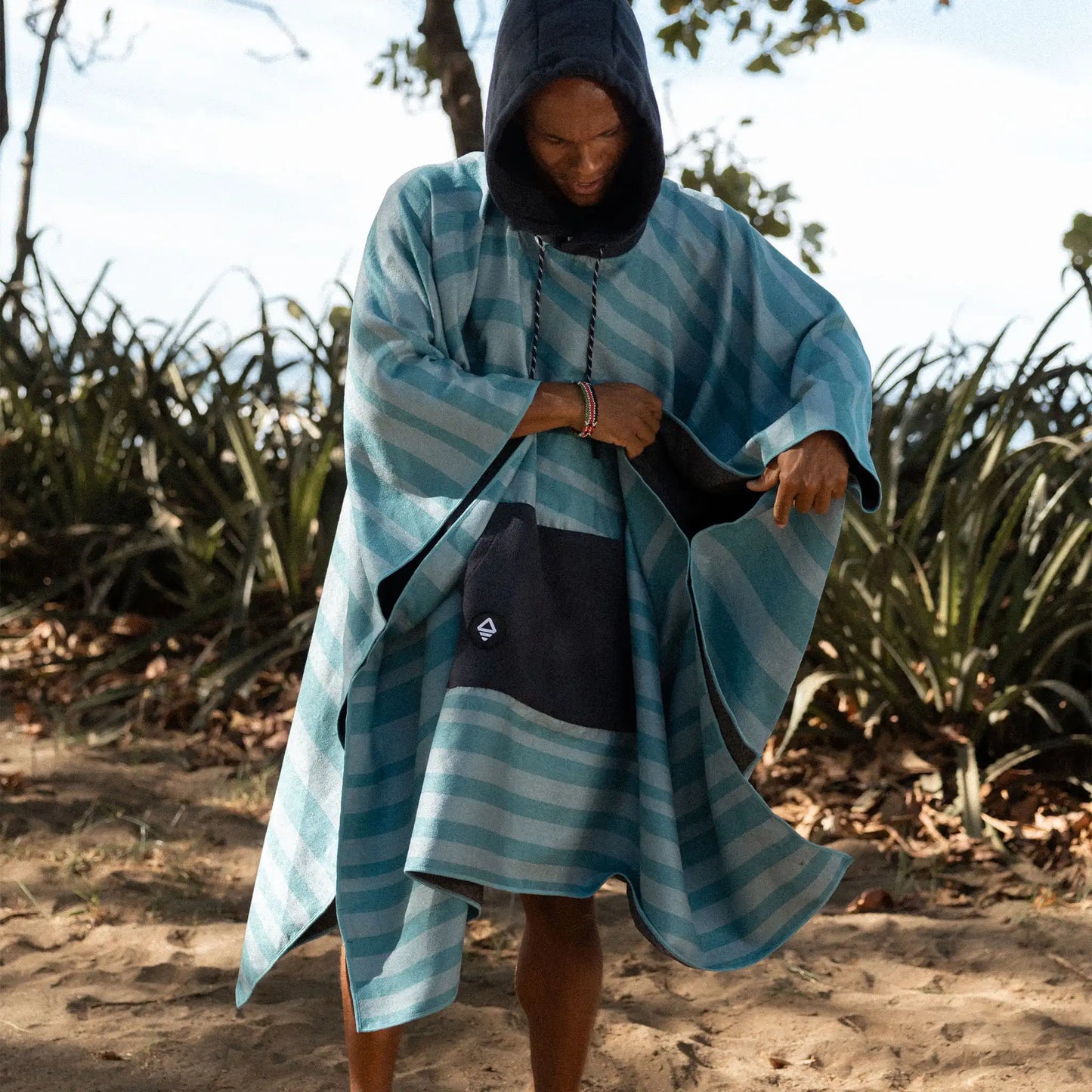 Poncho Towel: Sidewinder Agua