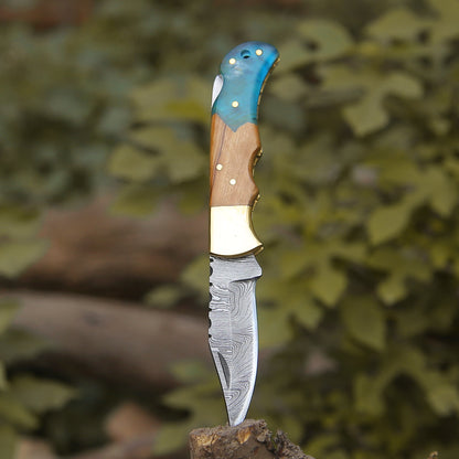 Knight Pocket Knife with Olive Wood & Resin Handle