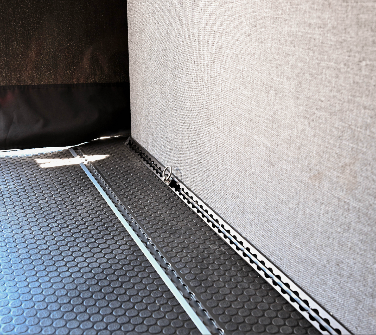 Recessed Deep Venture L-Track (2 Pack)