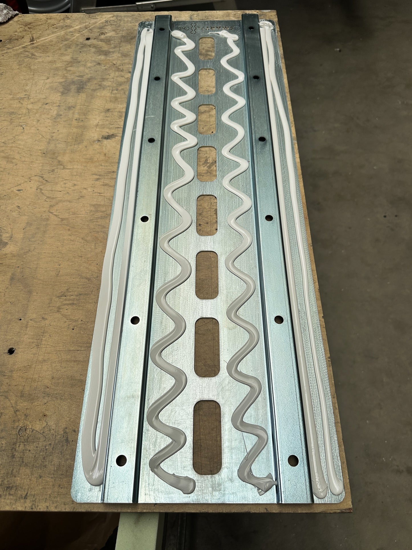 Smartfloor Single Seat Mounting Solution for Vans