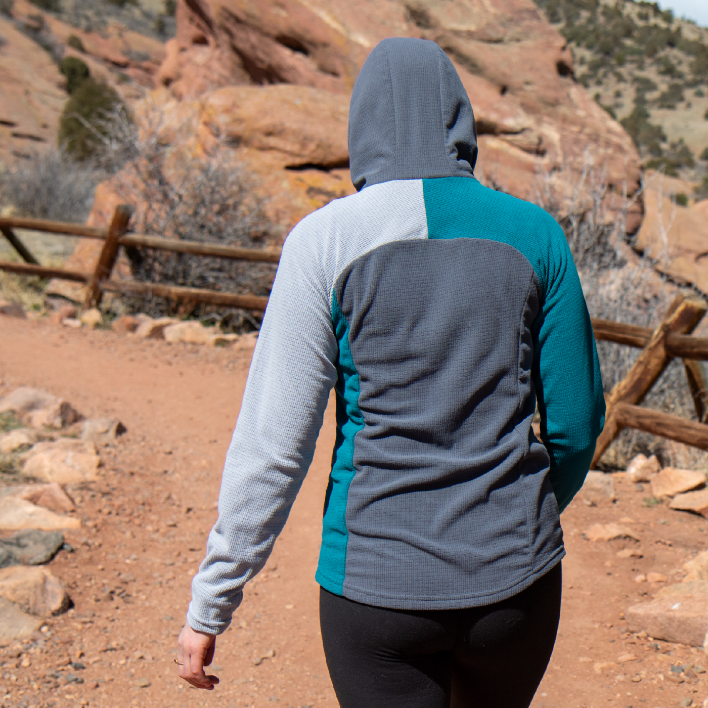 Women's CAMP Hooded Jacket