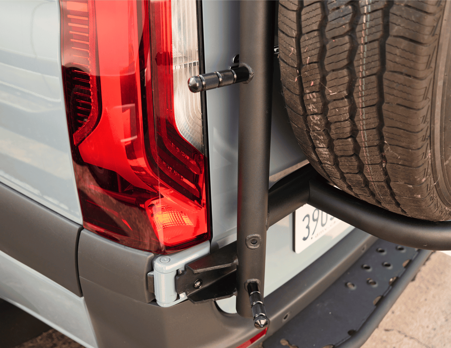 SPRINTER REAR TIRE CARRIER LADDER