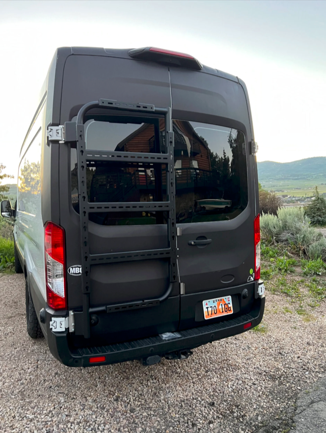 Massif – Van Rear Door Storage Mounting System
