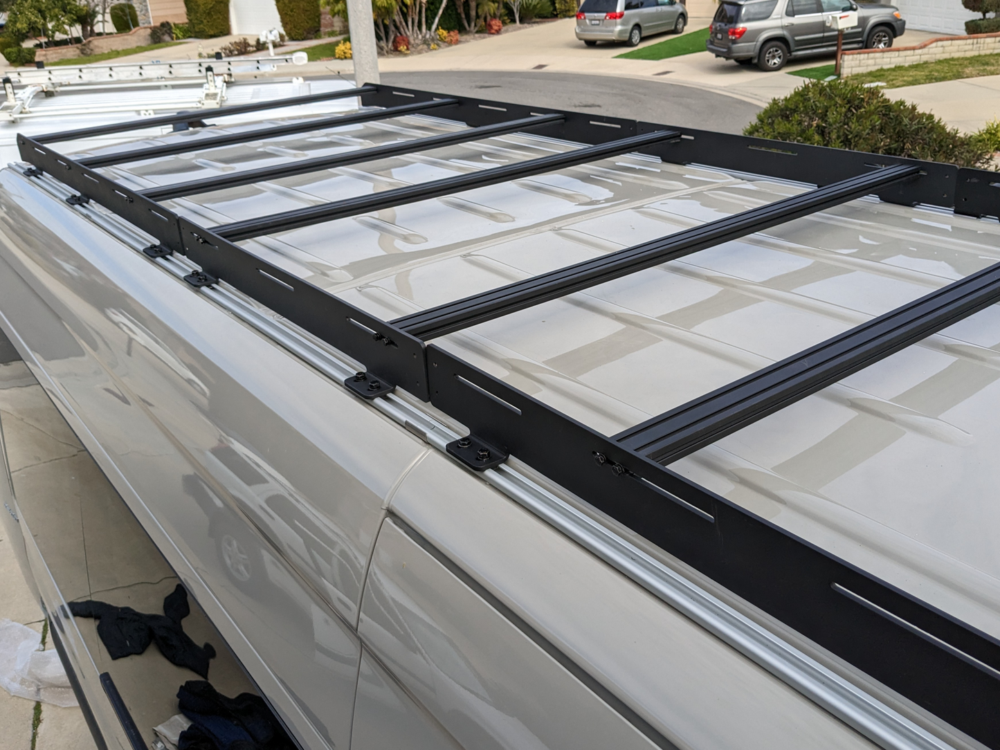 SPRINTER 170" HIGH ROOF STEALTH ROOF RACK