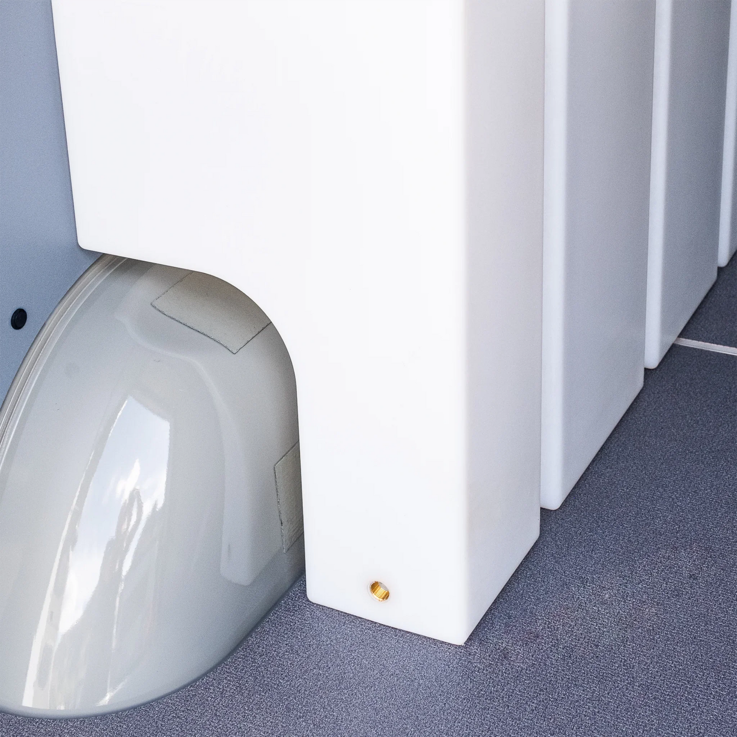 Wheel Well Fresh Water Tank – 59.4 Gal – Sprinter 144" WB & 170" WB – Custom Van Schmiede