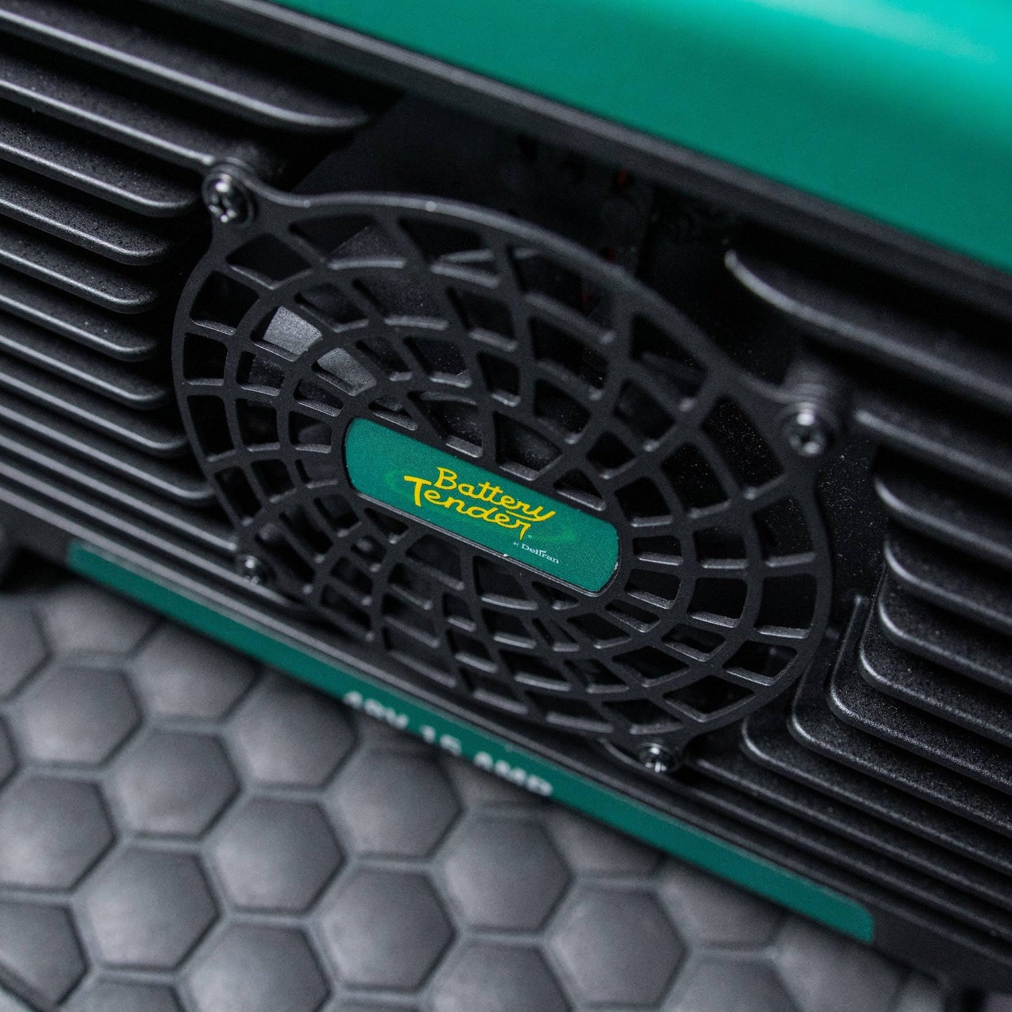 PowerPlus 24V 20 AMP Single Output On-Board Battery Charger and Maintainer