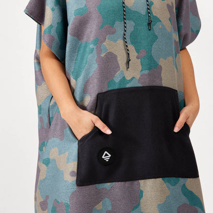 Changing Poncho: Camo Green