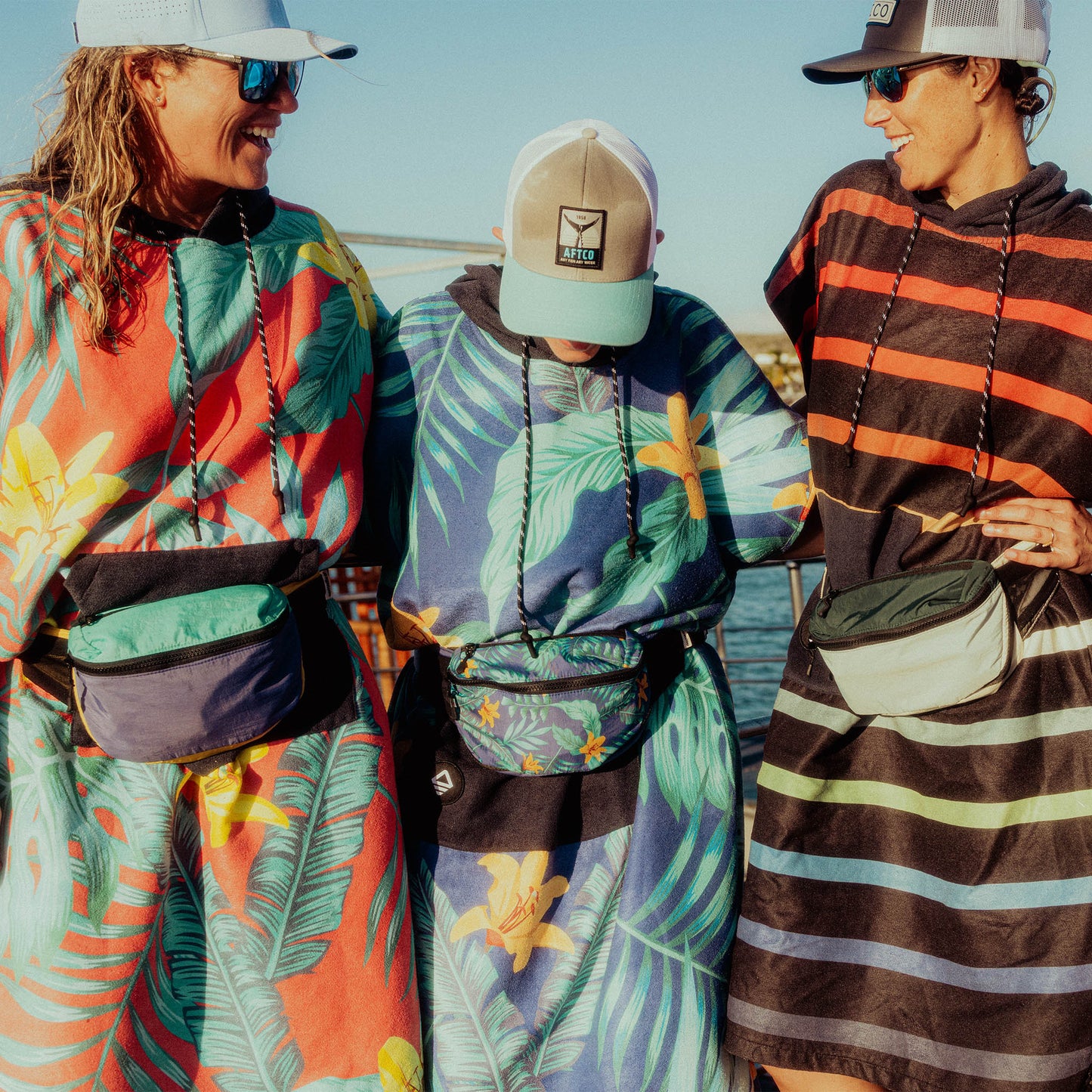 Changing Poncho: Palms Dusk