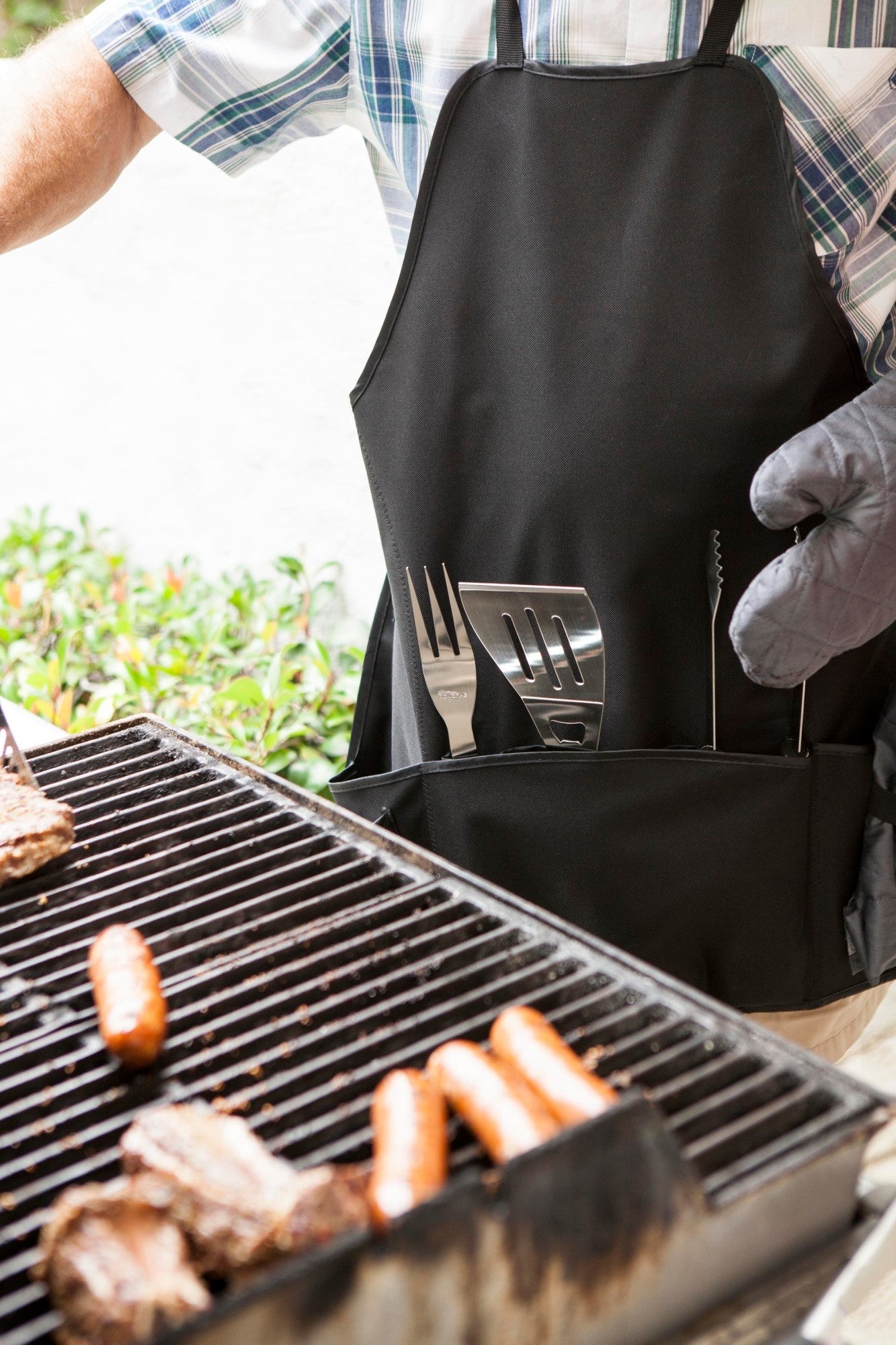 BBQ Apron Tote Pro Grill Set