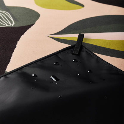 Festival Blanket: Monstera Green Pink