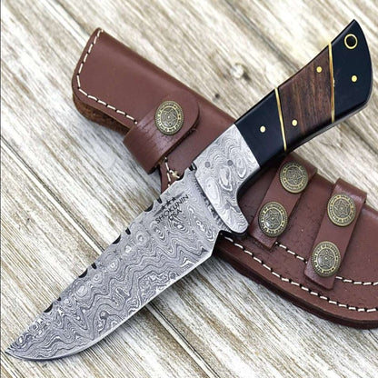 Momentum Damascus Knife with Horn & Rosewood Handle