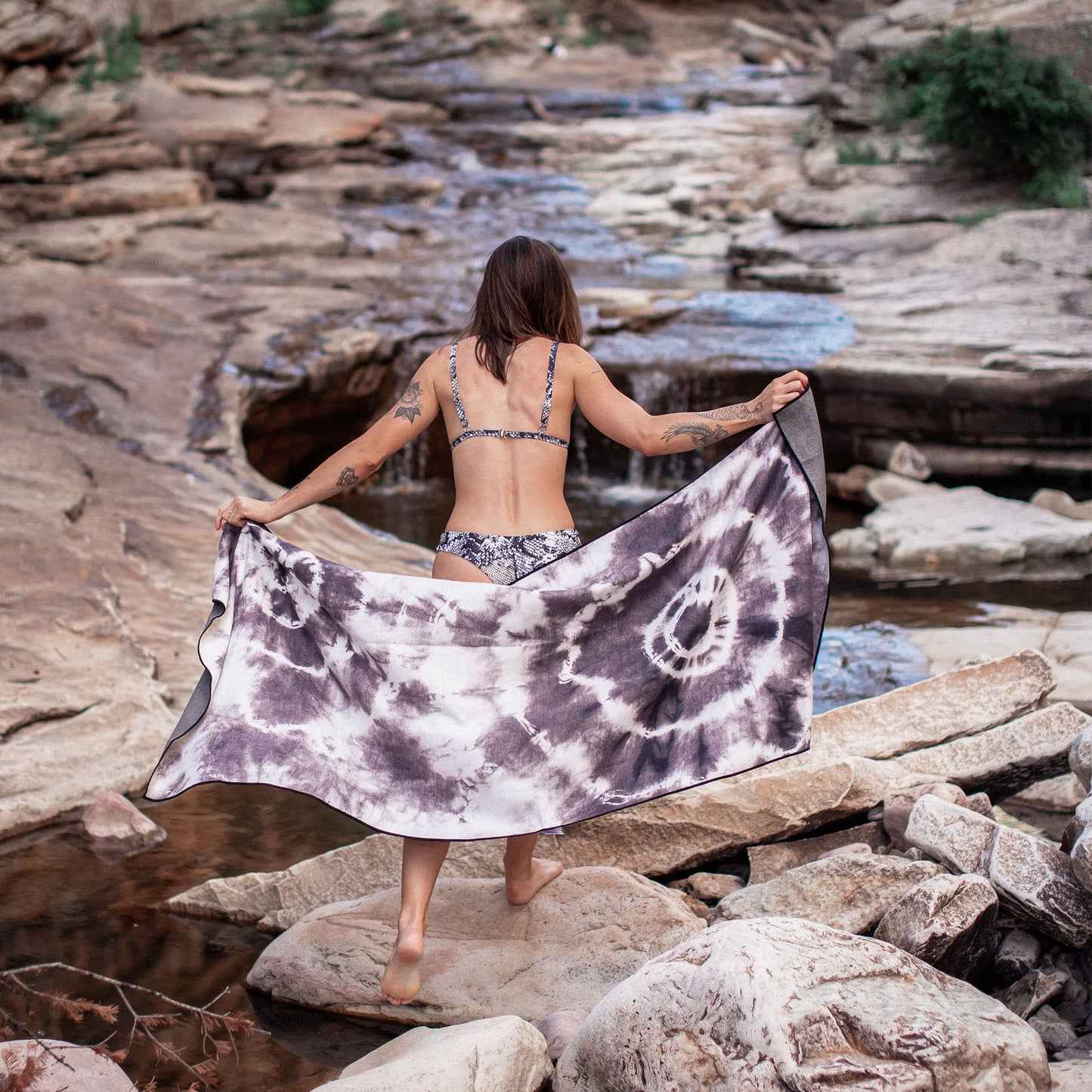 Original Towel: Tie-Dye Black and White
